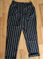 Schwarz-weiß gestreifte 7/8 Hose H&M Niedersachsen - Weyhausen Vorschau