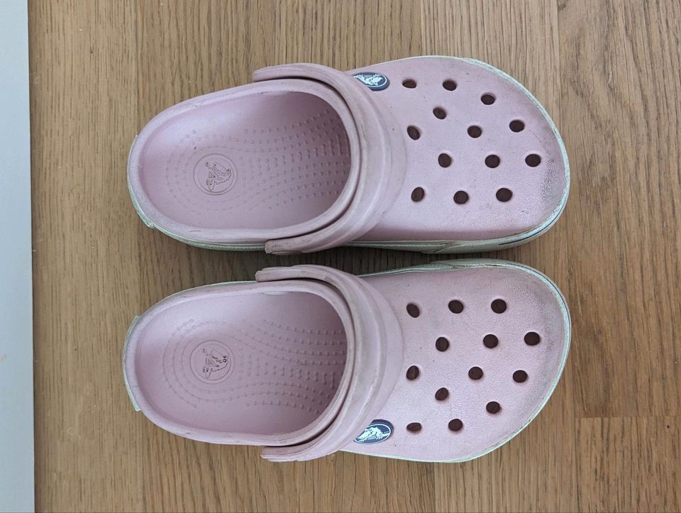 Crocs Gr *8/9 c * rosa in Ottobrunn