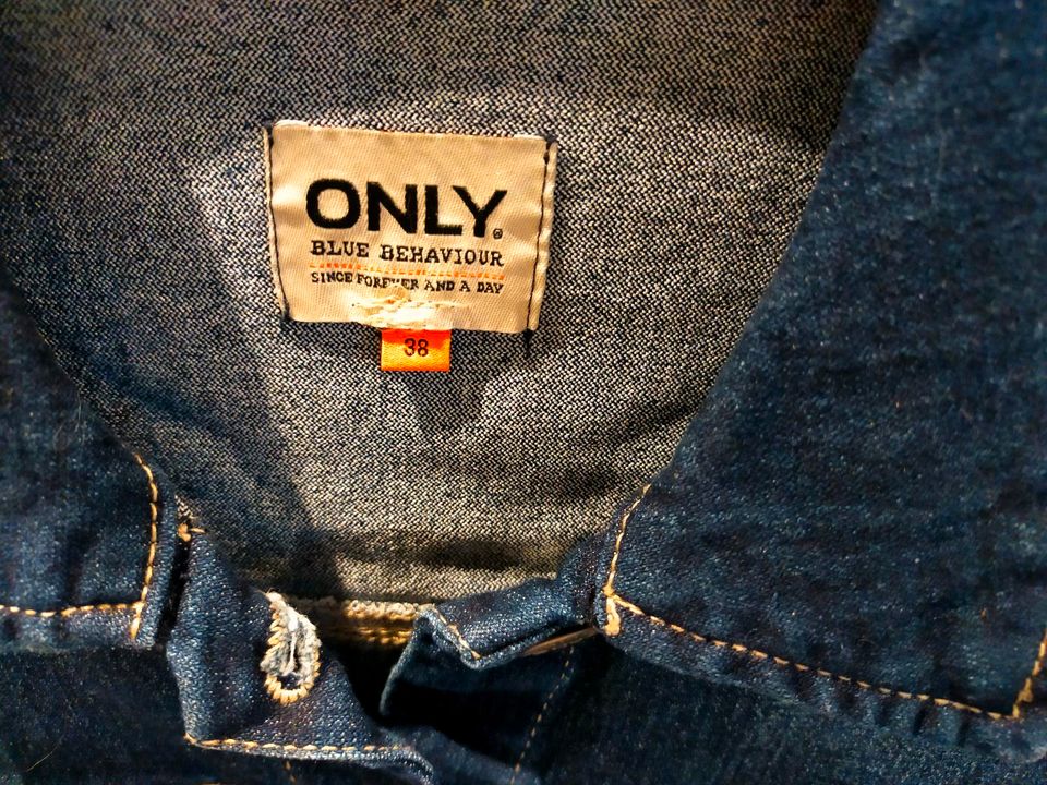 Only, Jeansjacke, Stretch Jeans Jacke Größe M, passend 36 / 38 in Bremerhaven