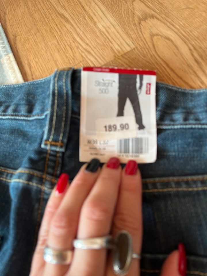 LEVI‘S Jeans Herren Straight 500 NEU mit Etikett in Waldenburg