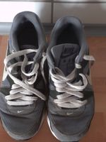 Nike Schue Grau Größe 37,5 Niedersachsen - Oldenburg Vorschau