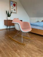 Eames Plastic Armchair RAR vollgepolstert, Schaukelstuhl Wandsbek - Hamburg Bramfeld Vorschau