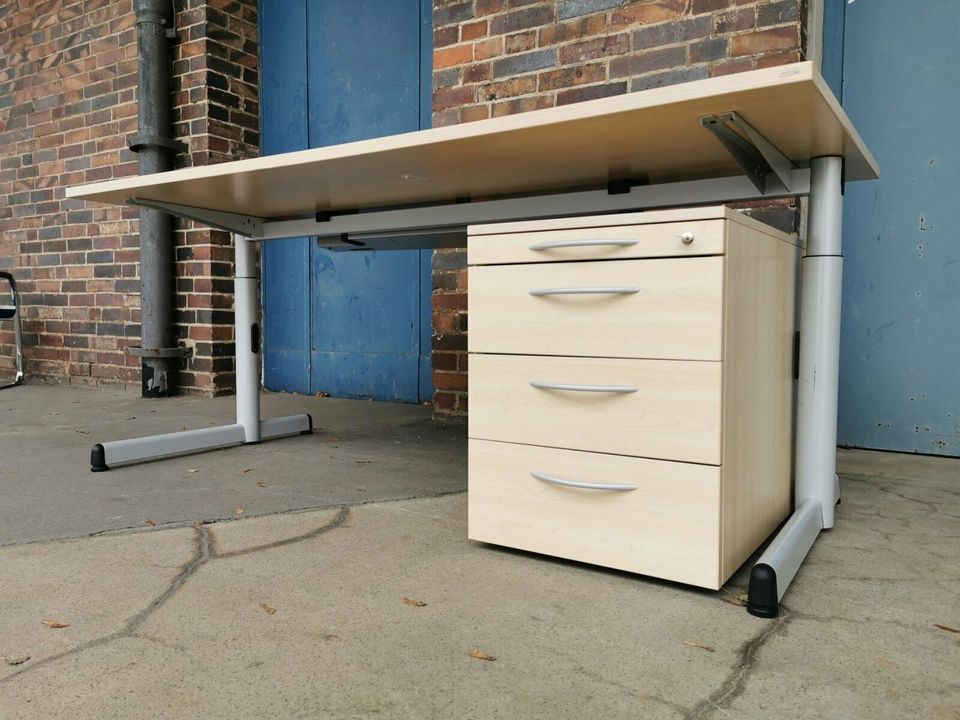 STEELCASE Büromöbel Aktenschrank Schreibtisch Sideboard Büro in Berlin