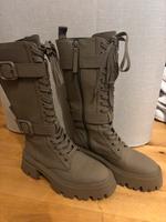 Stiefel Zara in khaki Bayern - Vaterstetten Vorschau