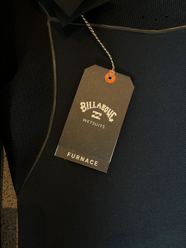 Billabong Furnace Wetsuit M 5/4 Frontzip / Kapuze Neu in Hamburg