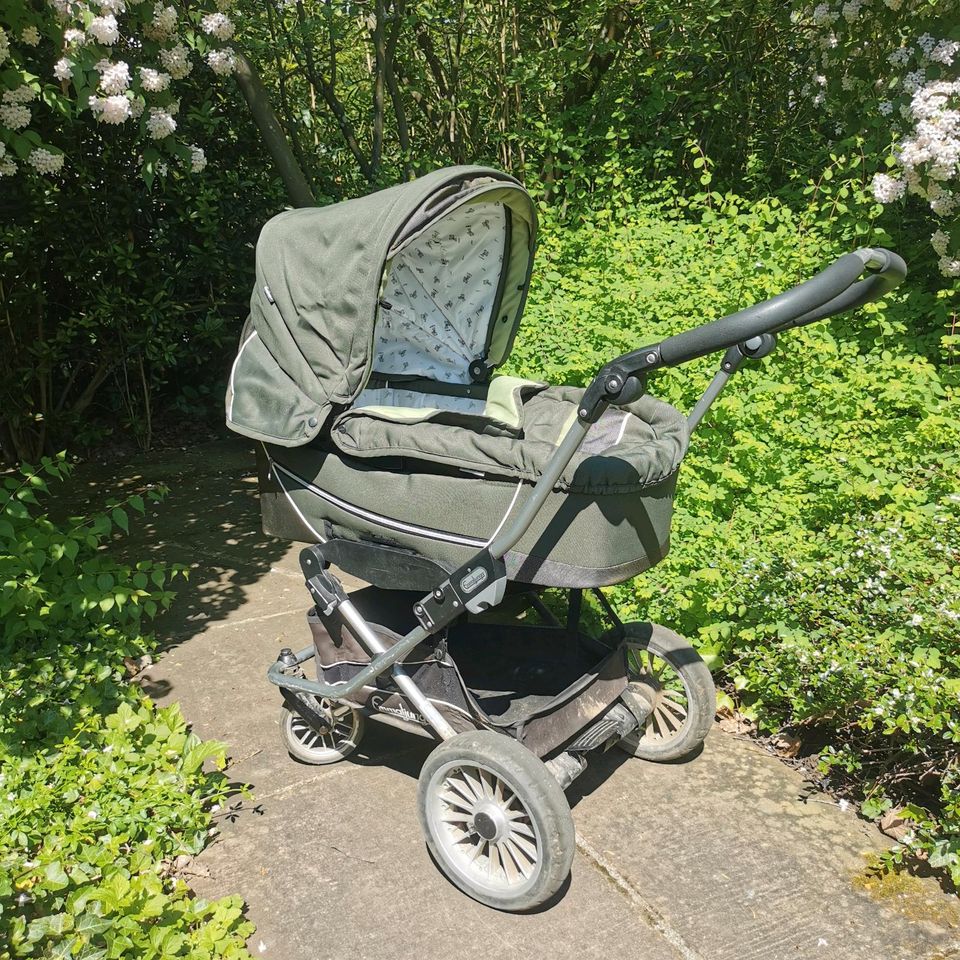 Emmaljunga Kombi Kinderwagen Babyschale + Buggy khaki grün in Heidelberg