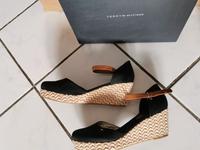 Tommy Hilfiger Wedges Keilsandale, Sandale Gr.40/41 Nordrhein-Westfalen - Euskirchen Vorschau