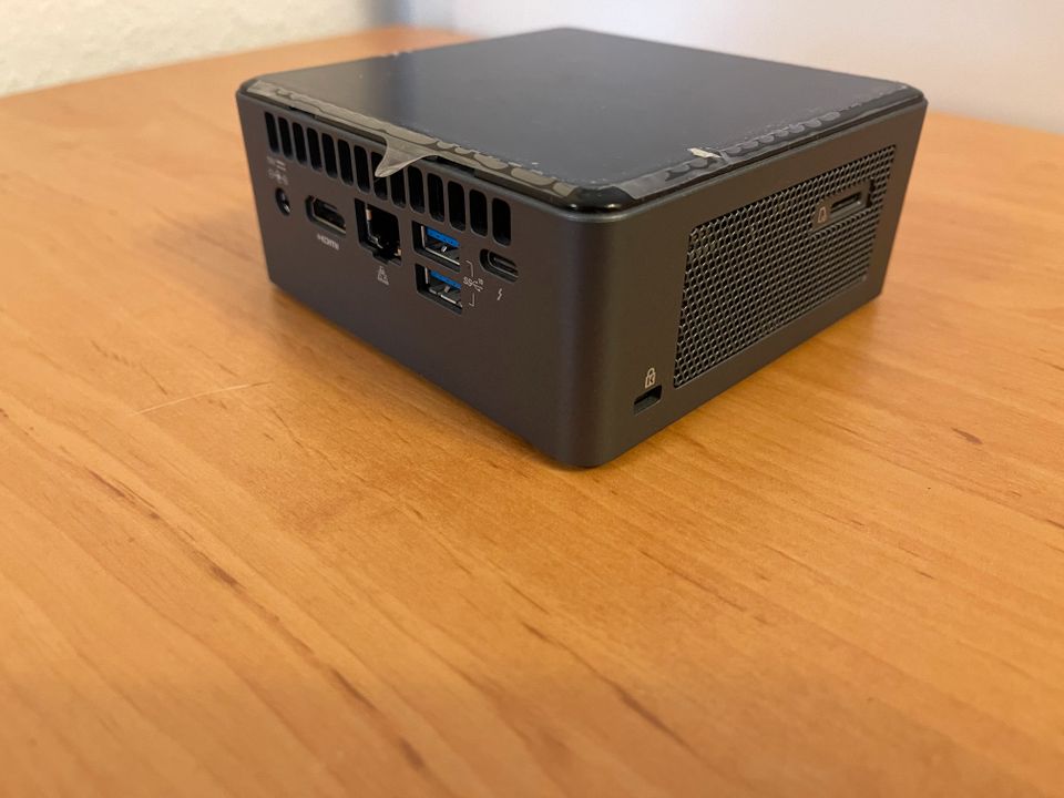 Intel NUC 8 I3-8109U in Visselhövede