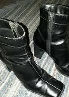Schuhe Stiefeletten schwarz Leder 7 cm Absatz S.Oliver Niedersachsen - Wittmund Vorschau