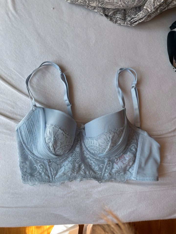 Hunkemöller BH 75B babyblau NEU in Potsdam