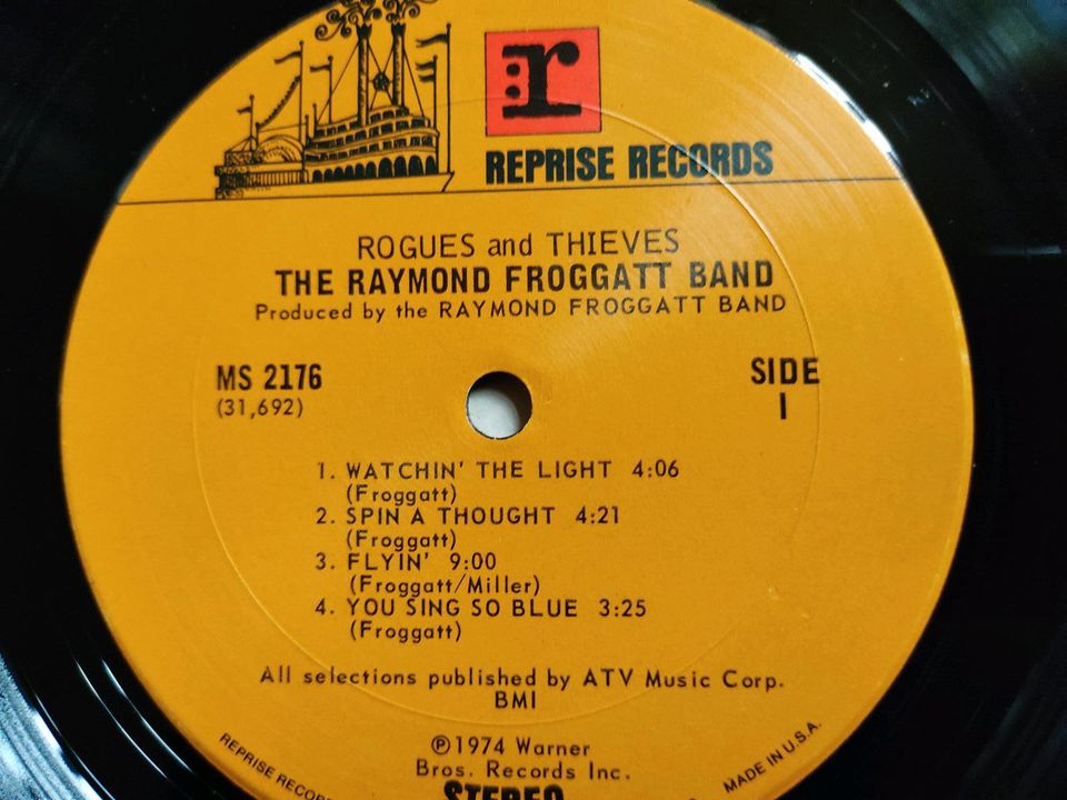 Raymond Froggat Band Rogues & Thiefs LP in Hamburg