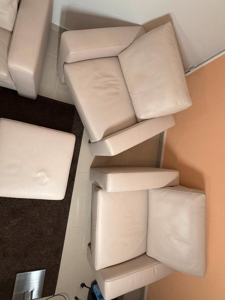 Leder Sitzgarnitur 1 Sofa + 2 Sessel + 1 Hocker (Sofa Sitzgruppe) in Neunkirchen-Seelscheid