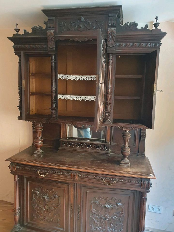 Schrank Buffet Möbel Antquitäten Vintage Kommode Anrichte Antik in Zellingen