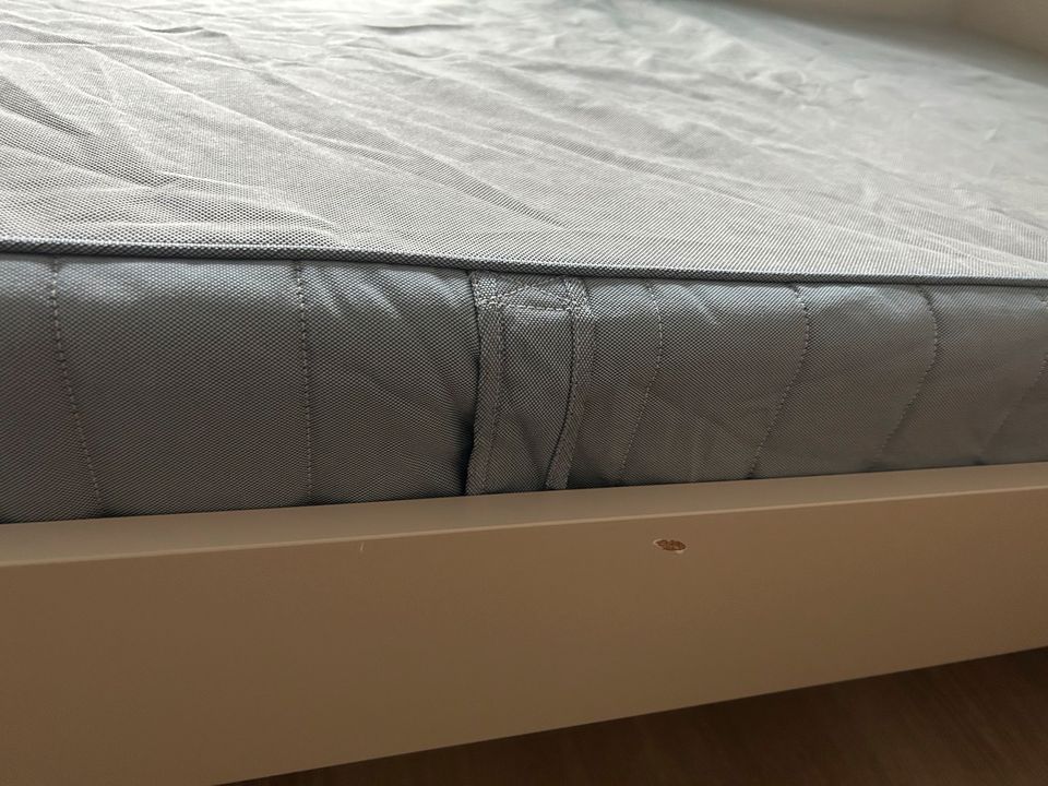Doppelbett 140x200 IKEA GURSKEN in Berlin