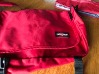 Eastpak Umhängetasche Sailor Red 33 cm breit wie neu Bremen-Mitte - Ostertor Vorschau