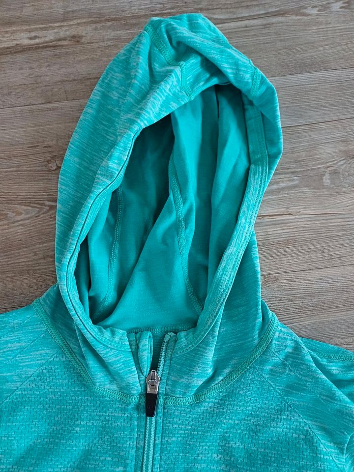 Jacke Sport, Größe 36/38, 164, türkis in Volkmarsen