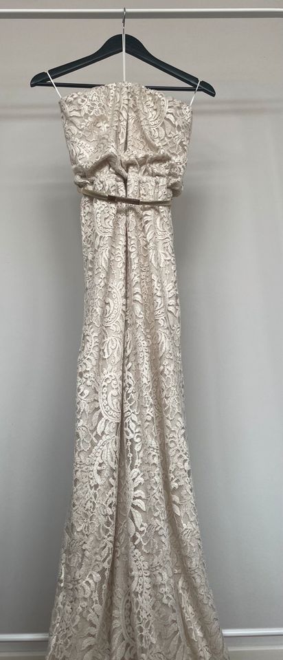 Mango Spitzenkleid Maxikleid creme in EUR S (34-36) ungetragen in München