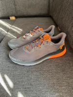 NEU! Under Armour Turnschuhe Größe 46 zu verkaufen! Niedersachsen - Hage Vorschau