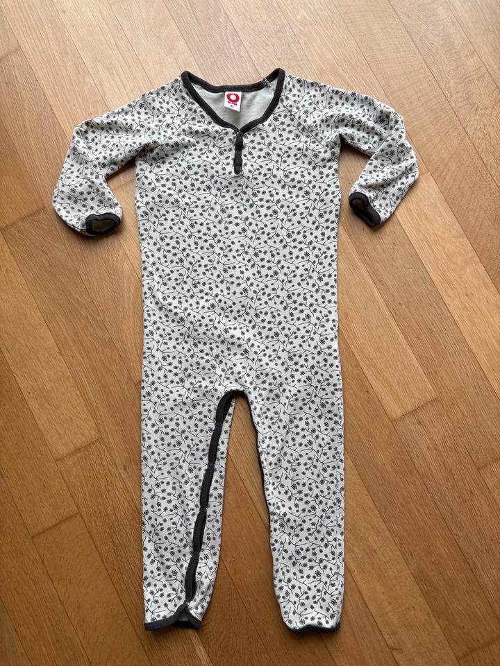 Katvig Schlafanzug Pyjama Einteiler, Gr. 86, creme braun Bio Öko in Euskirchen