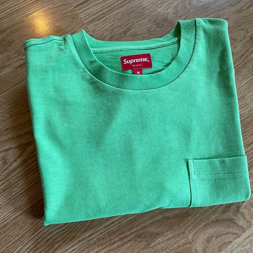 Supreme S/S Pocket Tee T-Shirt Gr. M grün in Kirn