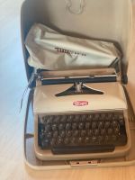 Triumph Schreibmaschine mit Koffer Vintage Frankfurt am Main - Nordend Vorschau