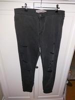 Damen Jeans- Hose Gr 42 anthrazit Löcher(primark) Bayern - Stockstadt a. Main Vorschau
