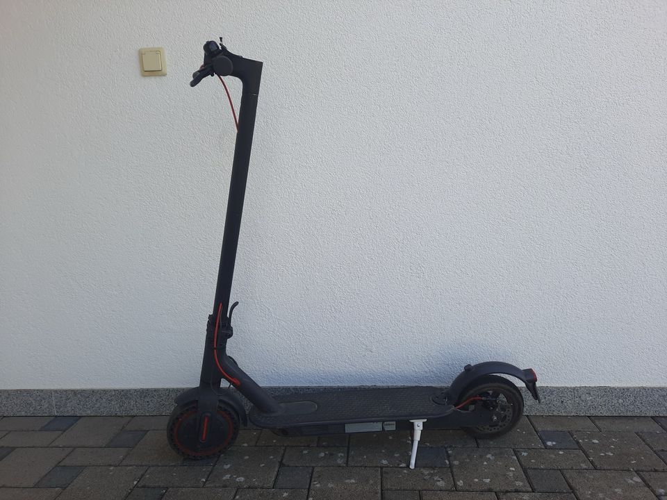 E Scooter Xiaomi in Lauchringen