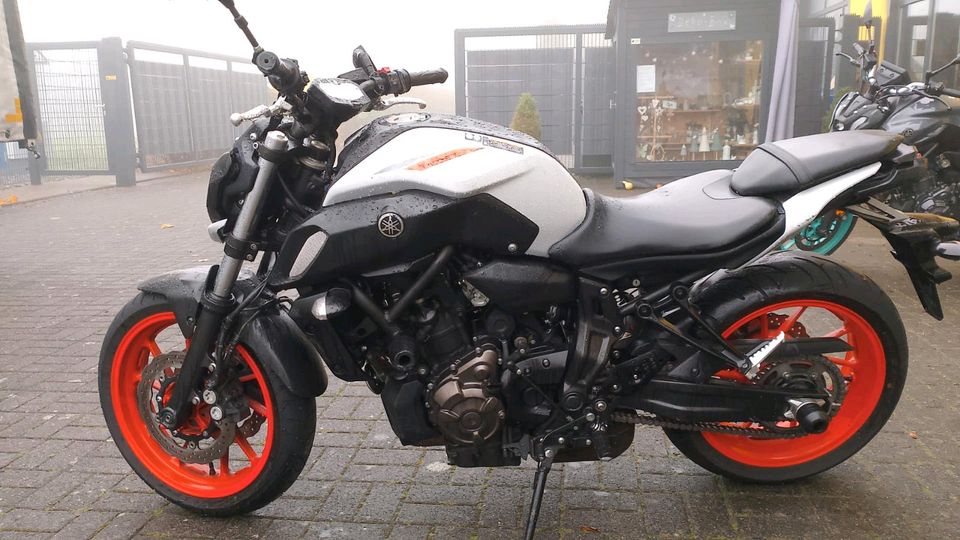 Suche Yamaha MT 07 09 10 MT125 FZ1 FZ8 FZ6 R1 R6 XJ ohne TÜV in Großbeeren