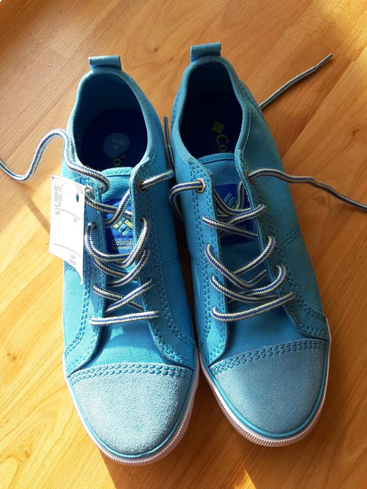 Turnschuhe Schuhe Sportschuhe Columbia Gr. 39 in Waiblingen