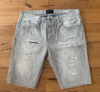 4x Jeans Shorts Bershka Carhartt Johnson Gr. 46 36 44 Nordrhein-Westfalen - Detmold Vorschau