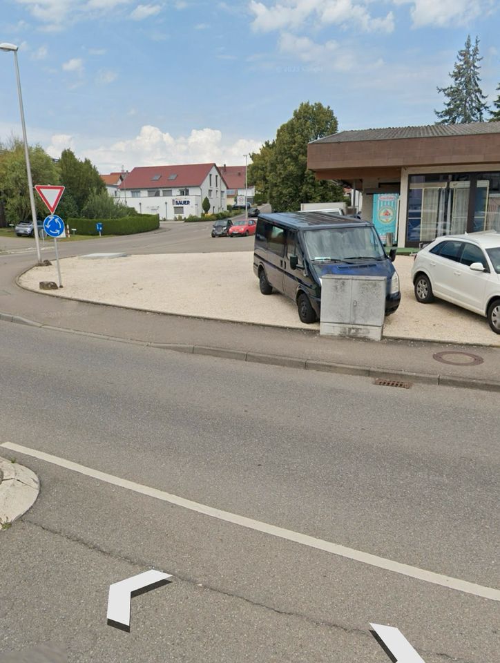 Auto Stellplätze für ca 25 Autos Autohandel Freifläche Stellplatz in Weissach im Tal