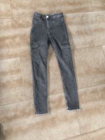 Stretch Jeans h&m 34p schwarz Cargohose high waist Bayern - Zeil Vorschau