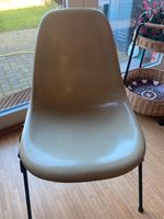 Charles Eames Stapelstuhl Fiberglas original Nordrhein-Westfalen - Mülheim (Ruhr) Vorschau