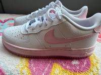 Neue Nike  Air Force  1 in Größe 37,5 Nordrhein-Westfalen - Krefeld Vorschau