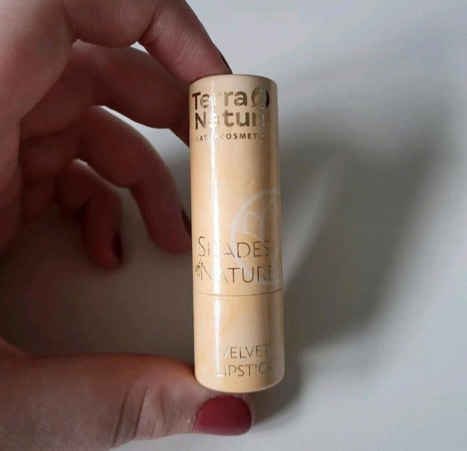 Lila Lippenstift von Terra Naturi in Reken