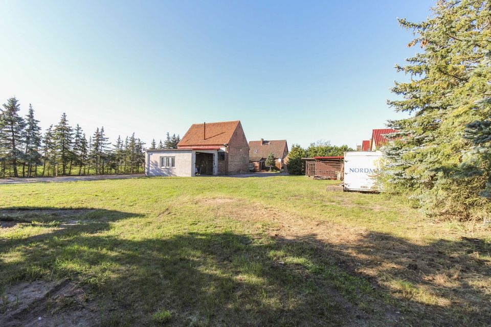 Idyllische Feldrandlage: Gepflegtes Einfamilienhaus mit großem Garten und Garage in Pasewalk