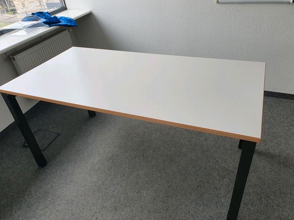 Tisch Steelcase Schreibtisch 160 x 80 Höhenverstellbar in Bühlertal