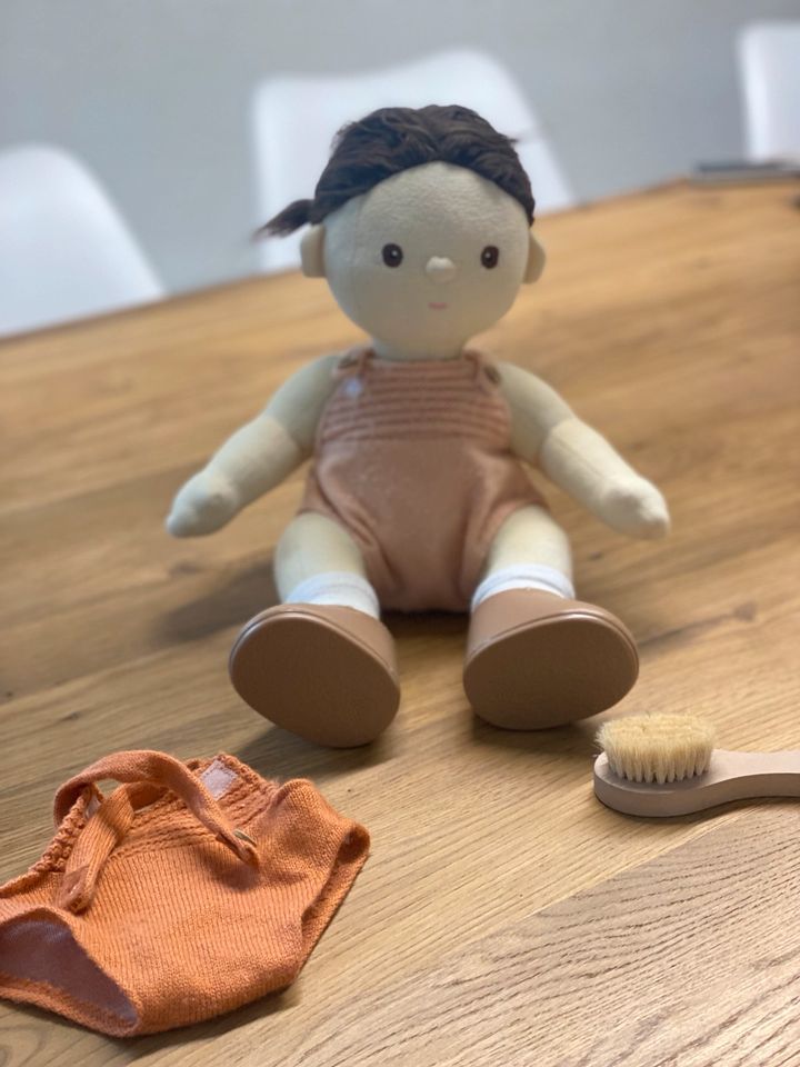 Olli Ella Dinkum doll „Peanut“ mit Zubehör Puppe Stoff Waldorf Mo in Herdwangen-Schönach