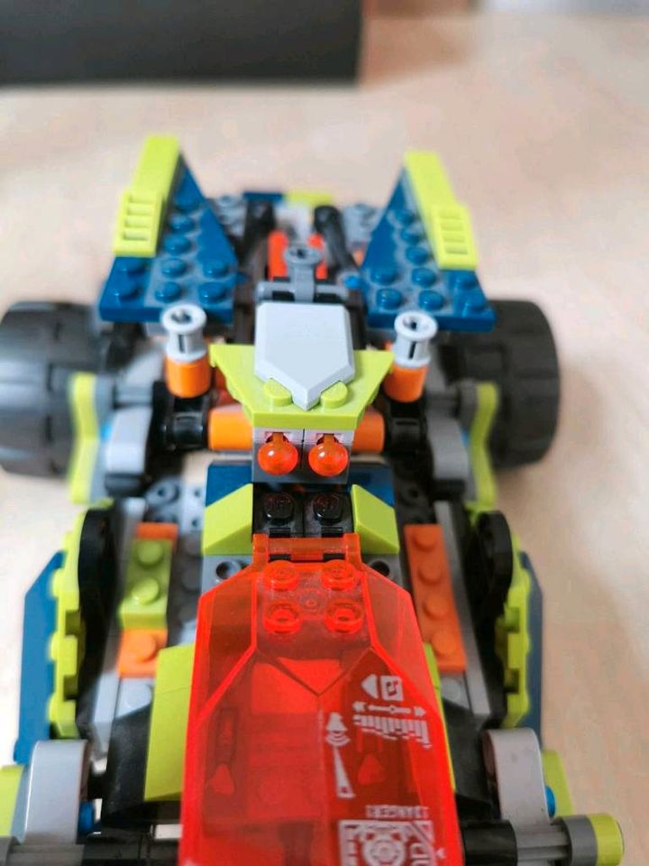Lego Nexo Knights (schon gebaut) nur 1 Figur in Hersbruck