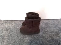 Mollig warme Stiefel braun von UGG in Gr. 26 nur 1x getragen Schleswig-Holstein - Großsolt Vorschau