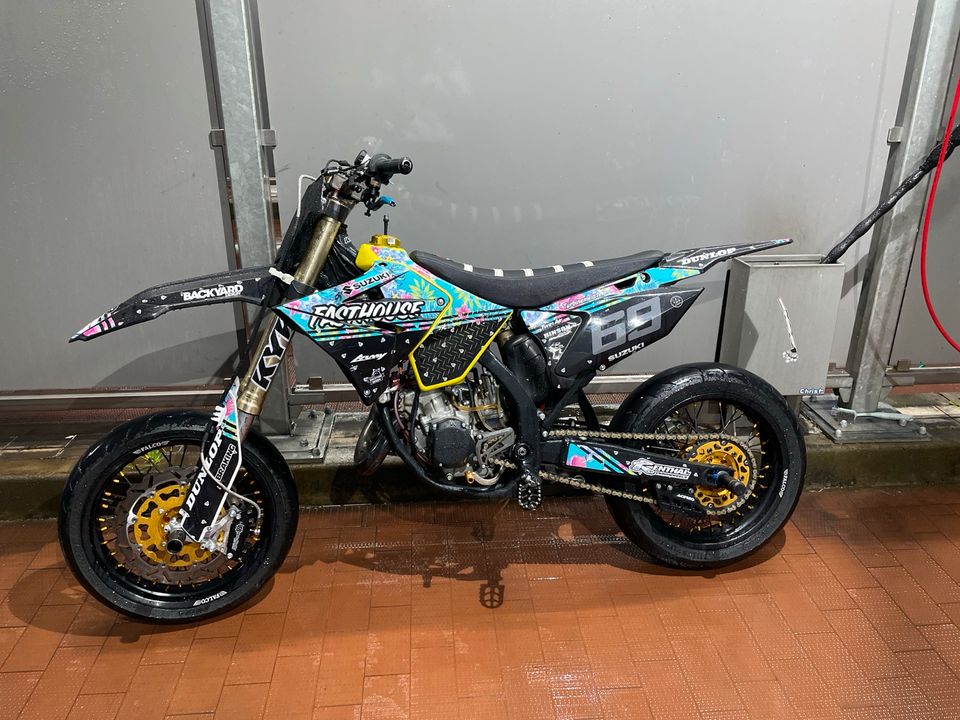 Suzuki RM 125 Supermoto in Bremen