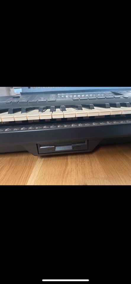 Keyboard Yamaha PSR 630 in Düsseldorf