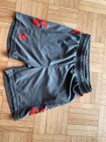 Hummel Gr 152 neuwertig Sporthose Shorts Trainingshose Fußball Köln - Köln Klettenberg Vorschau