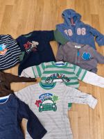 Bekleidungspaket Jungen Pullover Jacke T-Shirts Gr. 74/80 Hosen Berlin - Spandau Vorschau
