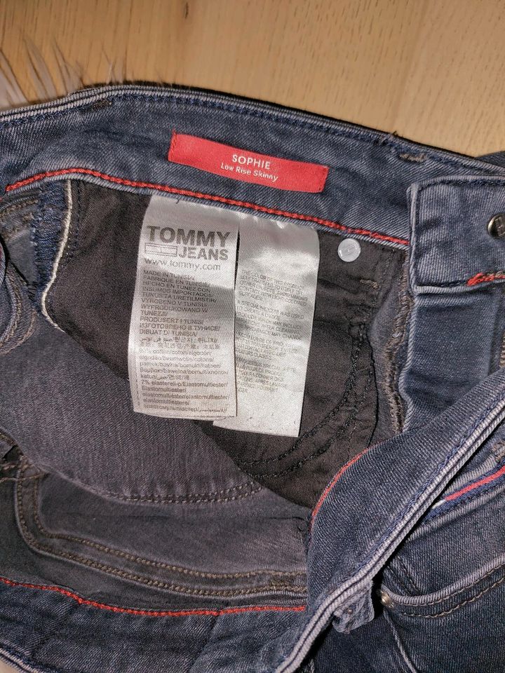 Tommy Jeans Sophie Skinny Gr 27/32 in Windorf