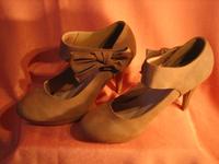 Pumps von Modequeen Gr.39, hellbraun, fast neu 9 € Schleswig-Holstein - Kaltenkirchen Vorschau