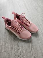 Puma Turnschuhe .. Gr. 37 Brandenburg - Cottbus Vorschau