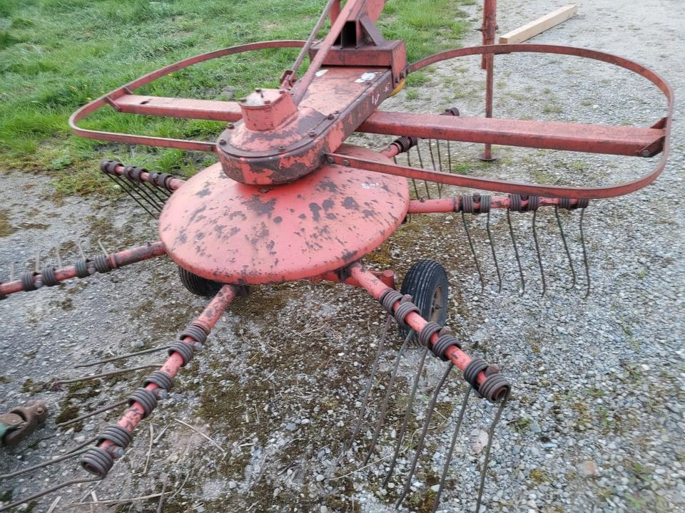 Schwader der Marke Pöttinger in Pfullendorf