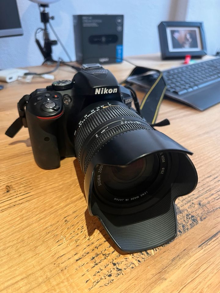 Nikon D5300 Spiegelreflex DSLR mit Sigma Objektiv in Regensburg