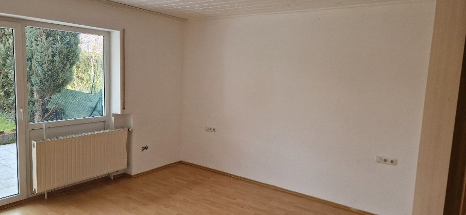 Exklusive 4-Zimmer-Wohnung,Fitnessraum und Pkw-Abstellplatz in Schweinfurt